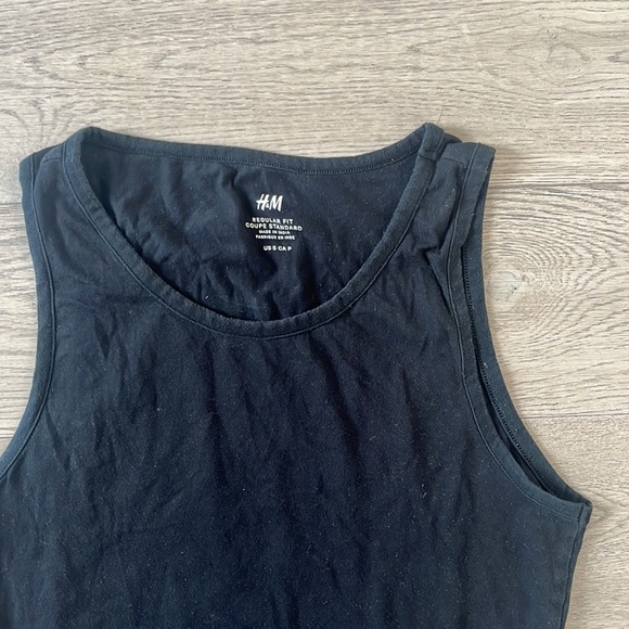 Black H&M Tank Top regular fit size S - Picture 2 of 2